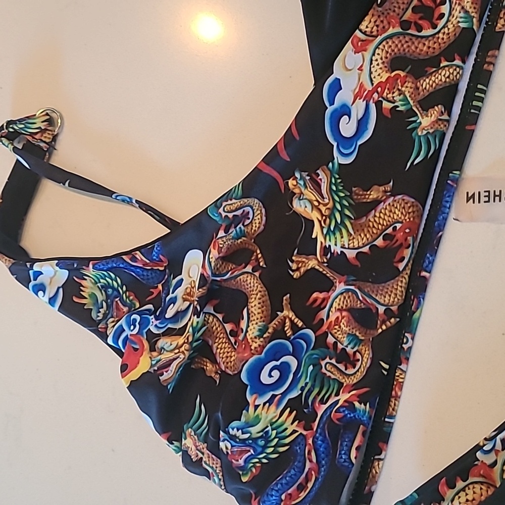 Shein bikini. Like New. Medium - Picture 2 of 6